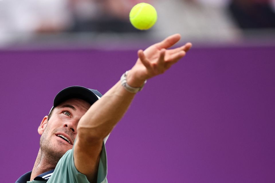 需继续努力 需继续努力