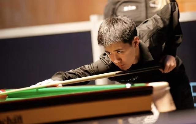 英超首屈一 英超首屈一